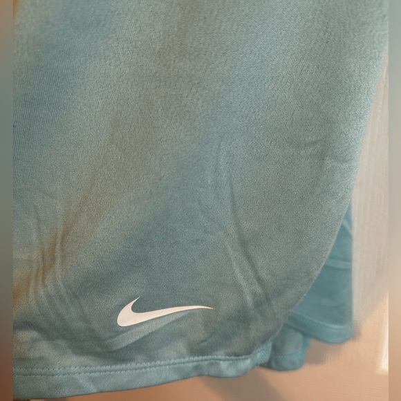 Women’s Nike work out top size S - Picture 2 of 3